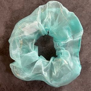 Set of 6 light up Organza Scrunchies with 4 modes to choose from